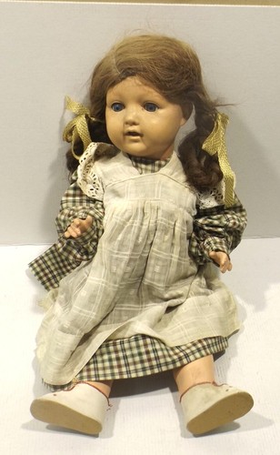 Schöne alte puppe w - &,